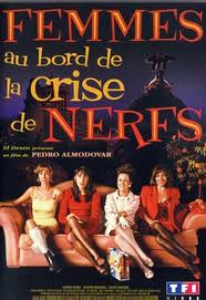 FEMMES AU BORD DE LA CRISE DE NERFS